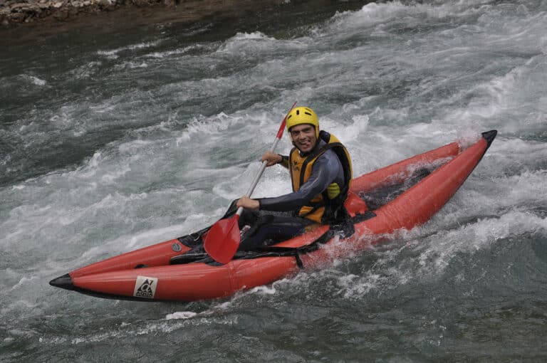 Open kayak en Huesca. Actividades kayak en los pirineos